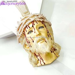 Laboratory Synthetic Stone Solid Sier 14K Plating Gold VVS Diamond Jesus Head Iced Out Moissanite Pendant