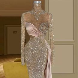 Delad sjöjungfru rosa sida sexiga balklänningar glittrande kristallpärlor höghals långärmad aftonklänningar arabisk special ocn klänning slitage