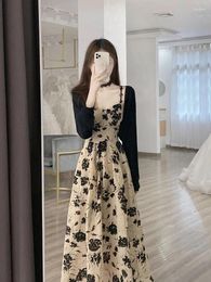 Casual Dresses 2024 Temperament Dress French Dry Rose Fragmented Flower Strap Two Piece Set