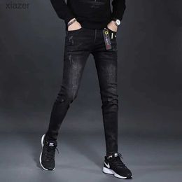 Jeans masculinos Coreia Versão mensal Jeans pretos de alta qualidade Jeans de jeans Luz de luxo jeans casuais jeans sexy;WX