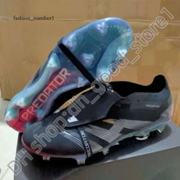 preditor elite boots Gift Bag Soccer Boots Elite Tongue FG BOOTS Metal Spikes Football Cleats Mens LACELESS Soft Leather Soccer Shoes 440