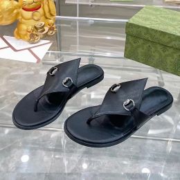 Slippers Designer Flip-flops Leather Metal Buckle Flat Non-slip Comfortable Open Toe Beach