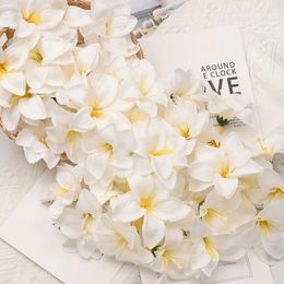 100pcs7cm White Lily Artificial Silk Flower Heads DIY Wedding Decoration Party Wreath Scrapbooking Craft Fake Flowers 240429