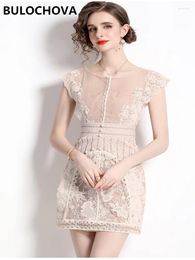 Casual Dresses BULOCHOVA Luxury Designer Summer Fashion Lace Embroidery Slim Mini Dress Women French Patchwork Mesh Party Vestidos 2024