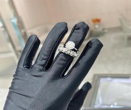 Rings Band flower relief Diamond luxury Designer Jewellery love lovers ring gift Women Mens couple fashion Wedding Party Thanksgivin6380813