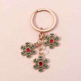 Keychains Lanyards Beautiful snowflake keychain Christmas enamel snowman Santa Claus pendant keychain Christmas girl bag accessories Q240429