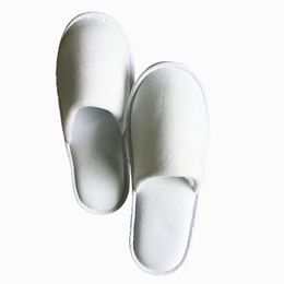 Wholesale of thick and non slip room supplies, white disposable hotel spa slippers