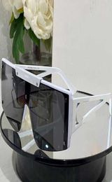 Designer Sunglasses V 4393 oversized lens mens or womens halfframe all black glasses white temples gradient Colour lenses outdoor 9583282