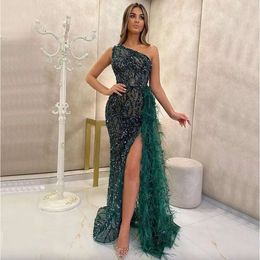 Klänningar sexig glittrande prom lång pärlor hög delad sequined aftonklänningar kvinnor arabiska kristallfjäder special ocn klänning formell slitage