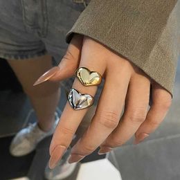 Band Rings Stainless Steel Simple Smooth Metal Heart shaped Ring for Men Y2K Fashion Korean Elegant Party Jewelry Couple Gift Q240429