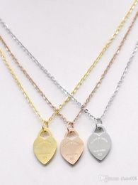 Stainless steel heartshaped necklace T necklace short female jewelry 18k gold titanium peach heart necklace pendant for man8135346