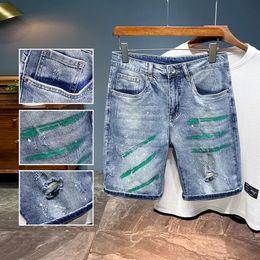 Mens Ripped Straight Denim Shorts Graffiti Jeans Fashion Spray Holes Personalized Short Jeans Hip-Hop Streetwear 240429