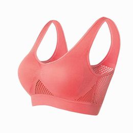 Bras Breathable sports bra top fitness womens bra detachable pad sports bra running gym seamless push up bra Y240426