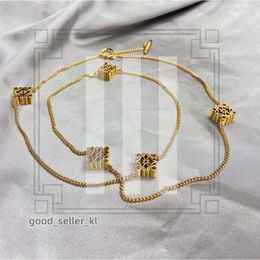 Loewew Bag Bracelet New Fashion Anagram Pendant Loeweee Necklace Asymmetric Women Retro Bracelet Brass 18K Gold Plated Ear Stud Hoop Designer Bracelet Jewellery 706