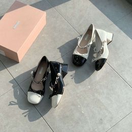 Thick Heels, Mary Jane Color Matching Style, Shallow Mouth, Breathable, Comfortable Bow, Metal Chain, Single Shoe, Fashionable and Versatile for Women