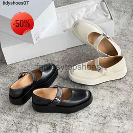 The Row shoes shoes Womens TR Spring 2022 Elegant designer and simple New tire cow leather buckle thick soled British single shoes Mary Jane Elegant and R5YG