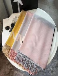 Designers Tassel Brand Cashmere Jacquard Scarf For Women Gradient Scarves High Quatity Letters Classic Lapel Head Knit Scarfs Shaw7118255