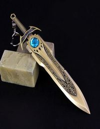 16CM Collectibles LOL The Barbarian King Tryndamere zinc alloy King's Sword Keychain Keyring Bronze Sword Pendant6814683