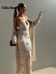 Slim White Dresses Robe Women Elegant 3d Flower Sling Maxi Dress Fashion V-neck Sleeveless Highstreet Sexy Vestidos 240426