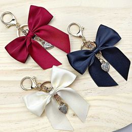 Keychains Lanyards Silk Bow Keychain Creative Colourful Womens Car Pendant Girl Personalised Cute Ribbon Keychain Bag Charming Keychain Accessories Q240429