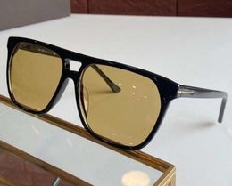 Vintage Sunglasses ft0679 Black Yellow Lens 59mm shades Men Shades Sunglasses uv Protection New with Box3994269