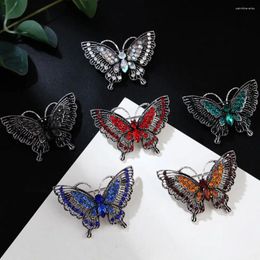 Brooches 1Pc Rhinestone Crystal Hollowed Out Butterfly For Women Coat Garments Jewellery Party Ornaments