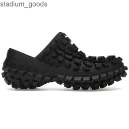 Black Designer Sandals Men Women Defender Clog Balencigaas Rubber Balanciagalies Sneaker Tyre sandal casual Chunky Platform shoes Thick sole Mens luxury bra CR68