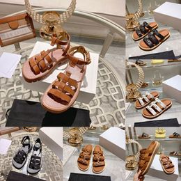 Calfskin Flat Sandal Women Cage Designer Sandals Slide Slippers Summer Beach Casual Sandale Classic Metal Piece Slides Slipper Comfort 3 Straps Peep Toe Brown Black