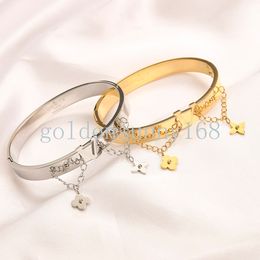 18K Gold-plated Silver Designer Bracelets Brand Letter Bangle Wedding Jewellery Gift Women Bracelet Lover Bangle Fashion Stainless Steel Jewellery Wholesale