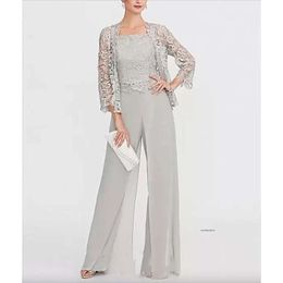 Elegante Chiffon -Mutter der Brauthose Anzug mit kurzen Spitzenjacke billige Hochzeitsgastkleider Frauen Strand Land formelle Party Kleidung 0431