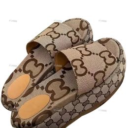 Designer -Hausschuhe Sandalen Plattform Pantoffeln mehrfarbige Flora -Objektträger modische Easy Wear Style Slides Frauenrutschen Schuhe Plattform gestickt