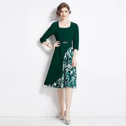 Casual Dresses 2024 Fashion Spring Green Patchwork Flower Print Dress Elegant Women Square Collar Three-Quarter Sleeve Belt Pleated Clothes