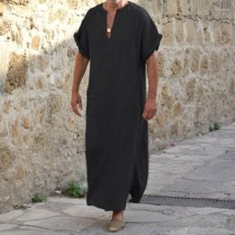 Ethnic Clothing 2024 Arab Men's Short Sleeve Kaftan Thobe Side Split Caftan With Pockets Long Gown Muslim Islamic