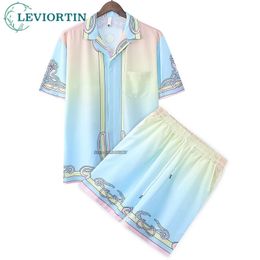 Fashion 2Piece Outfit Retro Castle Print Abstract Shirt Set Casual Shorts Short Sleeve Shirt Mens Summer Hawaiian Beach Shirts 240428