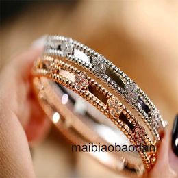 Designer Original 1to1 vancllf Luxury Jewellery V-gold plated material fashionable narrow version kaleidoscope exquisite bracelet high-quality stacked