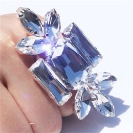 Costume Accessories 1pc Exquisite Shiny Candy Crystal Fashionable Romantic Banquet Party Rhinestone Ring Jewellery Dressing Accessories