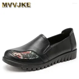 Casual Shoes 2024 Spring Summer Fashion Sneakers Soft Leather Footwear Women's Slip-on Loafers Ladies Black Flat