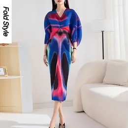 Casual Dresses Printed Bat Sleeves Large Size Dress Fashion High End Pleated V-neck Style Loose Wrapped Hip One Step Long