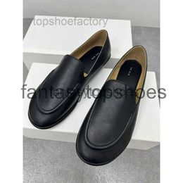 The Row high-end and TR soft leather comfortable shoes is cattle goods are easy to wear VTU6 KZ44
