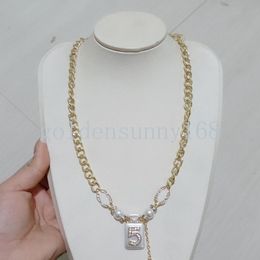 Perlenketten Brief Anhänger Designer Halskette Marke Schmuck Choker Frauen Mode Titanium Stahl Metallkristall Perlen Trend Halsketten Weihnachtsgeschenke