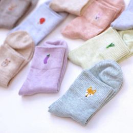 Women Socks 1Pairs Woman's Fashion Crew Women's Cartoon Fruit Sock Colourful Cotton Harajuku Pink Green Brown Grey