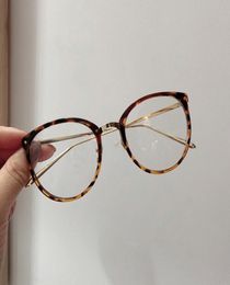 Fashion Glasses Frame Unisex Flat Lens For Women And Men Trendy Retro Round Light Myopia1455400