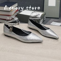 Casual Shoes 2024 Women's Flat Summer Style Spike Genuine Leather Material Sandals Solid Color BRIDAL