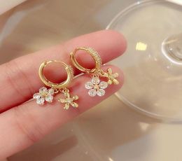 Hoop Huggie Micro Pave Zirconia Flower Earrings For Women Korean Style Delicate Jewellery WholeHoop7380969