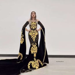 2022 Black Veet Mercmaid Moroccan Kaftan 이브닝 드레스 기차 금색 아플리케 어깨 오프 아랍어 무슬림 무도회 드레스 사용자 정의 제작 0431