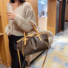 Top Quality MVS Shopping Lady Fashion Chain Handbags Shoulder Bags Cross Body Clutch Totes Classic Retro Barrel Handbag Tote Yundu2422