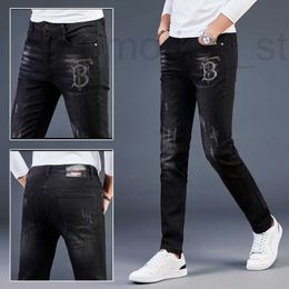 Men's Jeans designer 2021 embroidered hot diamond jeans men's casual slim fit pants Korean fashion black FEOM