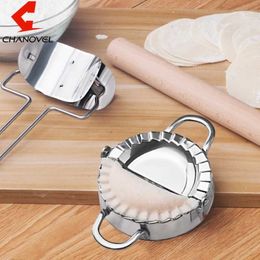 2017 Kitchen Stainless Steel Dumpling Wraper Dough Presser Maker Mould Dough Cutter Pie Ravioli Dumplings Mould Pastry Tools276I