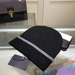 New design brimless hat luxury knitted sweater hat temperament versatile brimless hat knitted hat warm letter design hat Christmas gift hat dust bag is very good q9