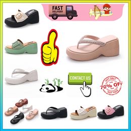 Designer Casual Platform High rise thick soled PVC Woman Light weight wear resistant Leather rubber soft soles sandals Flat Summer Beach Slipper